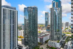 159 NE 6th St, Miami, FL 33132 - Photo 23