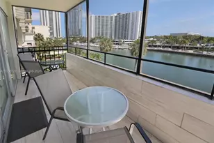 220 N Kings Point Dr, Sunny Isles Beach, FL 33160 - Photo 23