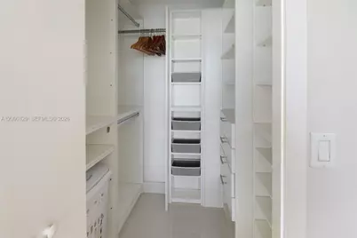 220 N Kings Point Dr #415, Sunny Isles Beach, FL 33160 - Photo 19