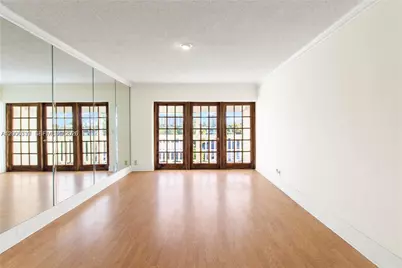 455 Paradise Isle Blvd #402, Hallandale Beach, FL 33009 - Photo 9