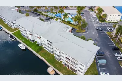 455 Paradise Isle Blvd #402, Hallandale Beach, FL 33009 - Photo 59