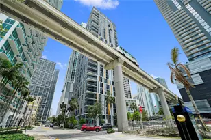 31 SE 6th St, Miami, FL 33131 - Photo 25