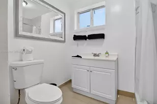 1680 NW 22nd Ct, Miami, FL 33125 - Photo 55