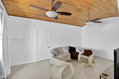 1680 NW 22nd Ct, Miami, FL 33125 - Photo 43