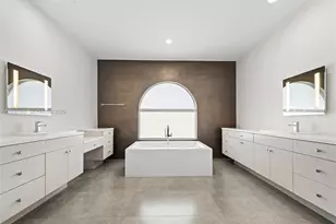 552 Palm Dr, Hallandale Beach, FL 33009 - Photo 35