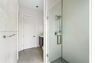 552 Palm Dr, Hallandale Beach, FL 33009 - Photo 25