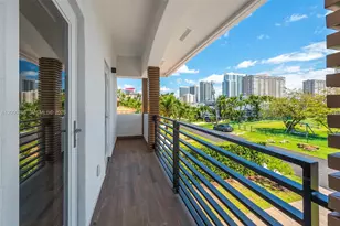 552 Palm Dr, Hallandale Beach, FL 33009 - Photo 49