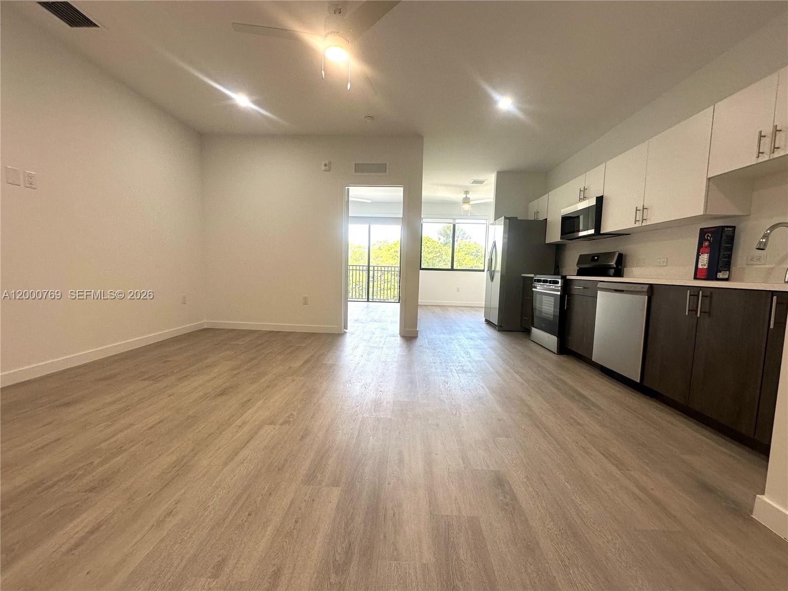 20 NE 19th Ave #304 - 20 NE 19th Ave #304, Pompano Beach, FL 33060 Luxury Property | Jose Angel Pina