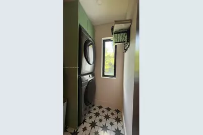 3261 SW 16th Ln, Miami, FL 33145 - Photo 13