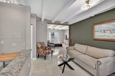 1519 Drexel Ave #201 + DEN, Miami Beach, FL 33139 - Photo 1