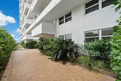 177 Ocean Lane Dr #106, Key Biscayne, FL 33149 - Photo 25