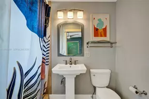 417 NE 29th St, Wilton Manors, FL 33334 - Photo 29