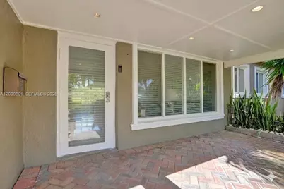 417 NE 29th St, Wilton Manors, FL 33334 - Photo 3