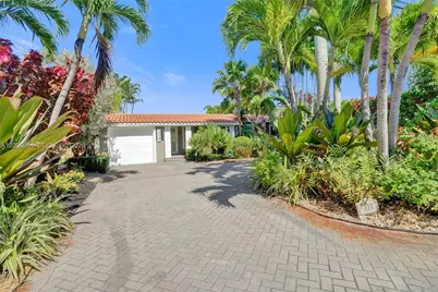 417 NE 29th St, Wilton Manors, FL 33334 - Photo 25