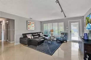 417 NE 29th St, Wilton Manors, FL 33334 - Photo 47