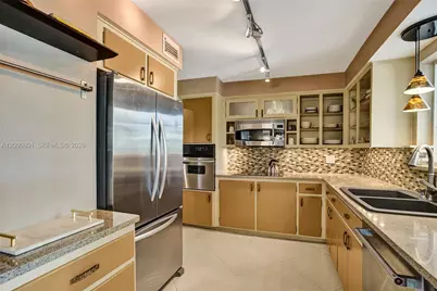 417 NE 29th St, Wilton Manors, FL 33334 - Photo 31