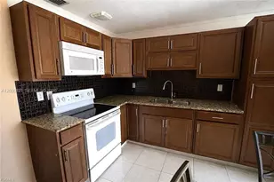 156 SW 47th Terrace, Cape Coral, FL 33914 - Photo 7