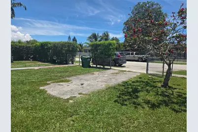 28704 SW 147th Pl, Homestead, FL 33033 - Photo 3