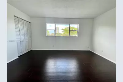 250 Layne Blvd #204, Hallandale Beach, FL 33009 - Photo 5