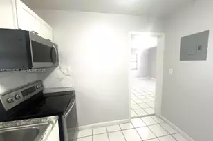 504 N 57th Ave, Hollywood, FL 33021 - Photo 9