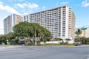 600 Three Islands Boulevard, Hallandale Beach, FL 33009 - Photo 31