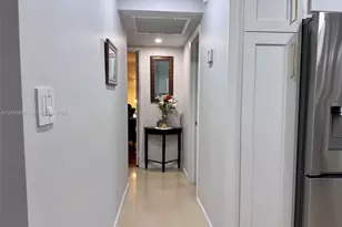 10850 N Kendall Dr, Miami, FL 33176 - Photo 9