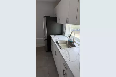 645 Palmetto Dr #12, Miami Springs, FL 33166 - Photo 11