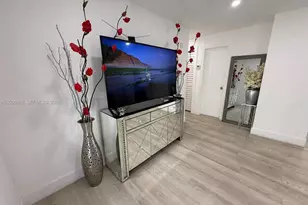 6404 Meade St, Hollywood, FL 33024 - Photo 5