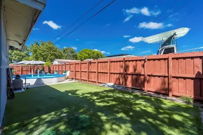 1301 N 74th Ter, Hollywood, FL 33024 - Photo 37