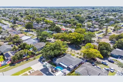 1301 N 74th Ter, Hollywood, FL 33024 - Photo 53