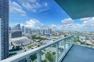 1900 N Bayshore Dr, Miami, FL 33132 - Photo 3