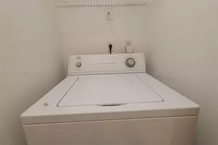 18304 NW 68th Ave, Hialeah, FL 33015 - Photo 19