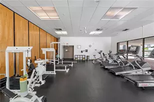 20335 W Country Club Dr, Aventura, FL 33180 - Photo 9