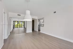 20335 W Country Club Dr, Aventura, FL 33180 - Photo 17