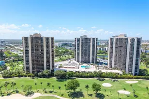 20335 W Country Club Dr, Aventura, FL 33180 - Photo 5