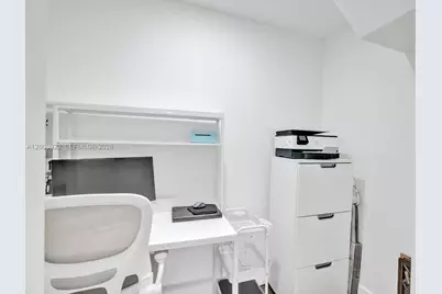 17501 NW 85th Ave, Hialeah, FL 33015 - Photo 15