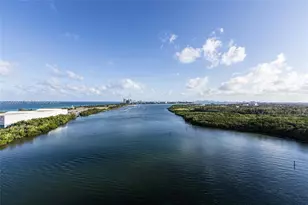 500 Bayview Dr, Sunny Isles Beach, FL 33160 - Photo 23