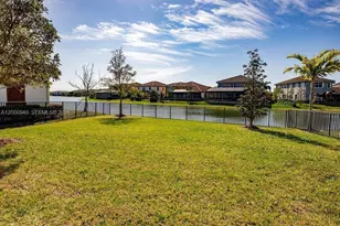8630 Lakeside Bnd, Parkland, FL 33076 - Photo 3