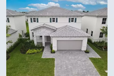 2636 SE 8th Ct, Homestead, FL 33035 - Photo 3