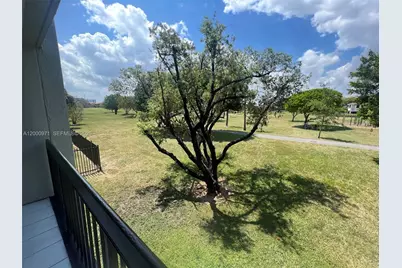 10317 NW 9th St Cir #202, Miami, FL 33172 - Photo 7