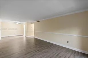 9441 SW 76th St, Miami, FL 33173 - Photo 15