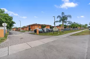 9441 SW 76th St, Miami, FL 33173 - Photo 23