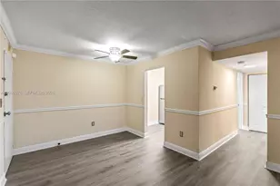9441 SW 76th St, Miami, FL 33173 - Photo 17