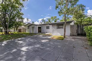 840 NE 182nd Terrace, North Miami Beach, FL 33162 - Photo 3