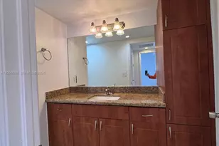 401 NE 69th St, Miami Beach, FL 33141 - Photo 37