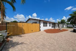 120 S 56th Ave, Hollywood, FL 33023 - Photo 3
