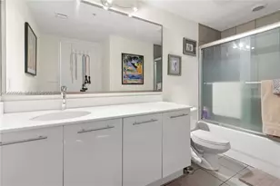 92 SW 3rd St, Miami, FL 33130 - Photo 23