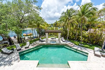 9240 SW 140th St, Miami, FL 33176 - Photo 3