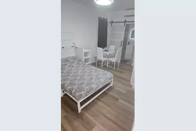 8421 NW 8th St, Pembroke Pines, FL 33024 - Photo 15