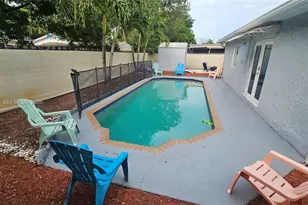 8421 NW 8th St, Pembroke Pines, FL 33024 - Photo 23